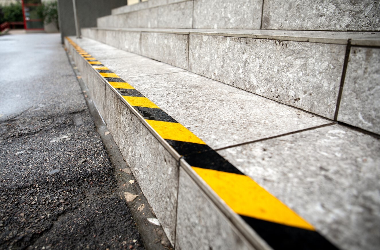 Kültéri csúszásgátló szalag