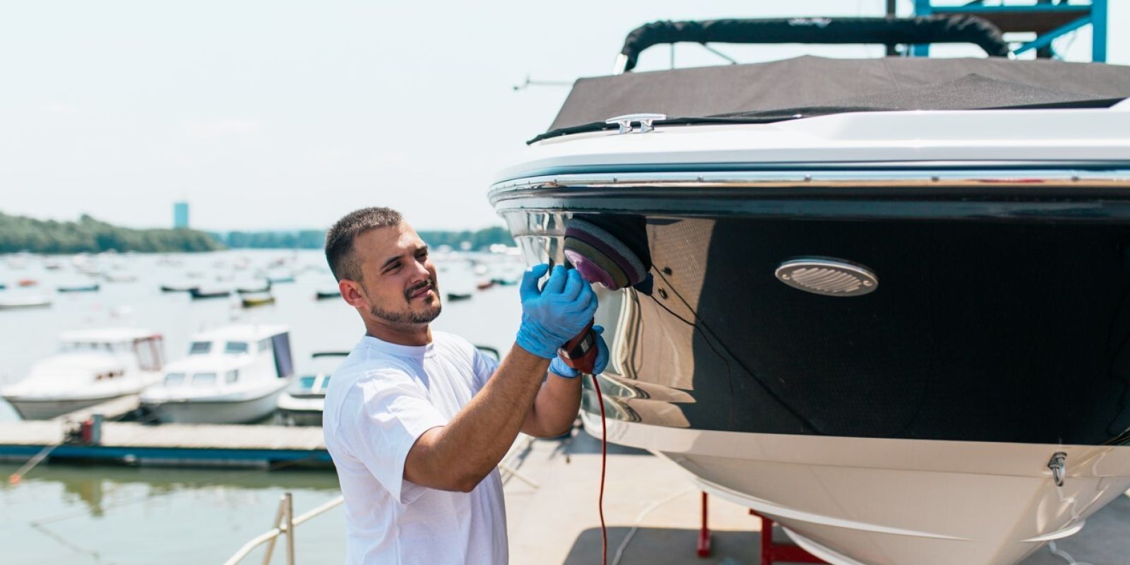 Boat maintenance: from the keel to the sail