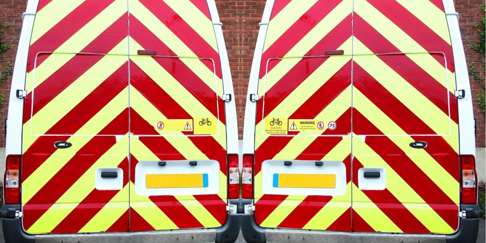 Fényvisszaverő fólia: a láthatóság növelése sötétben is