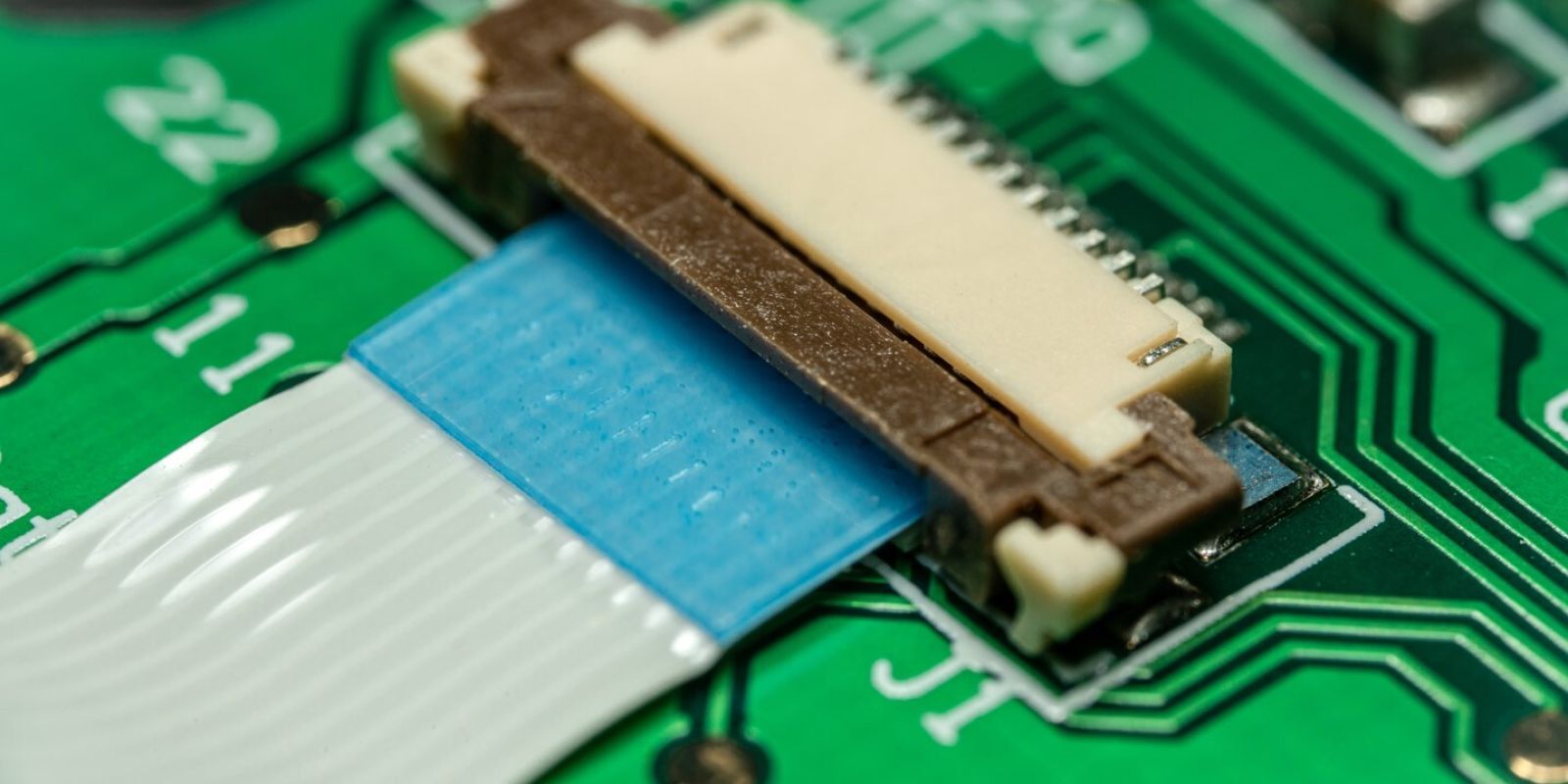 Szalagkábel, ami összeköt