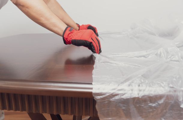 Maszkoló fólia: védelem a munkálatok közben