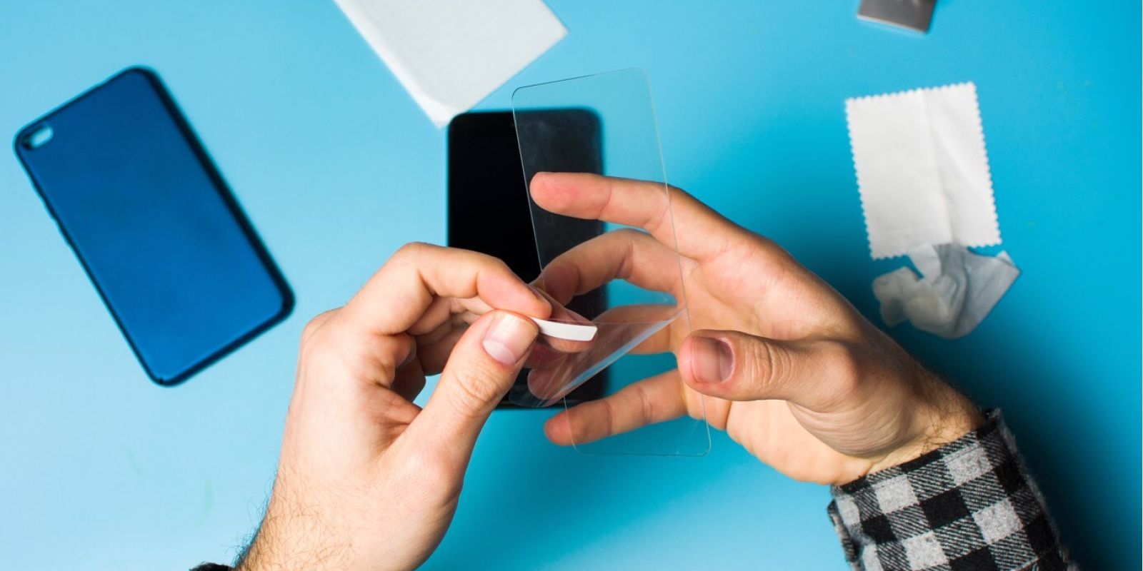 A képernyővédő fólia felhelyezése